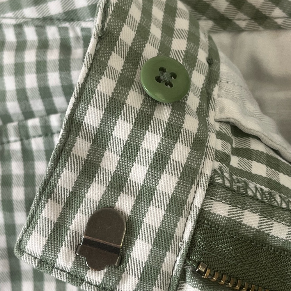 Land’s End women’s green/white gingham print shorts, size 2 - Picture 12 of 13
